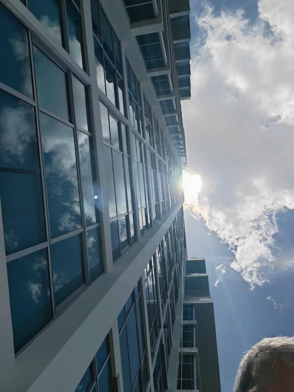 APARTAMENTO TEN TOWER EN VENTA - foto 1