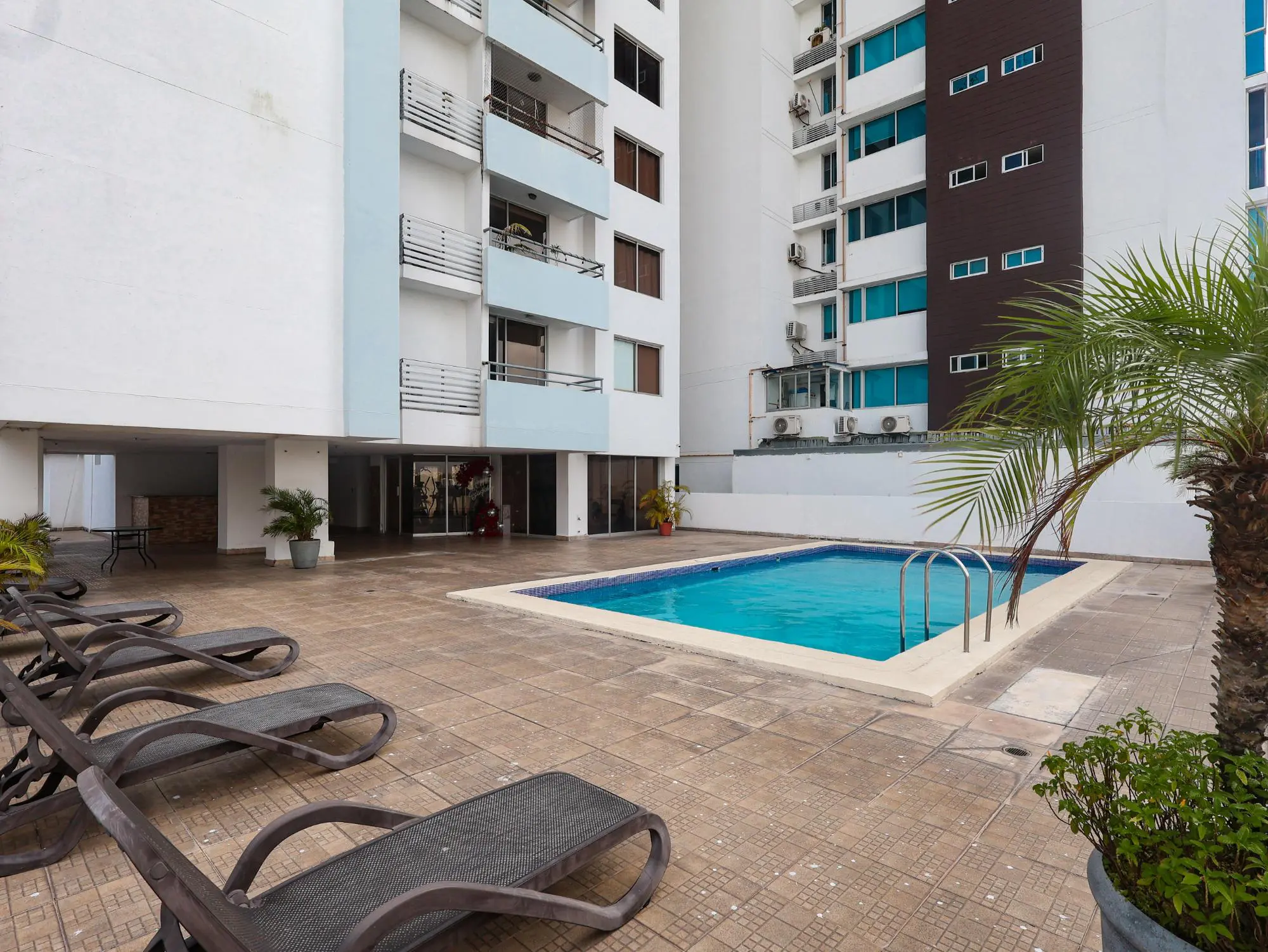 Venta de Penthouse con vista al mar y la ciudad - foto 1
