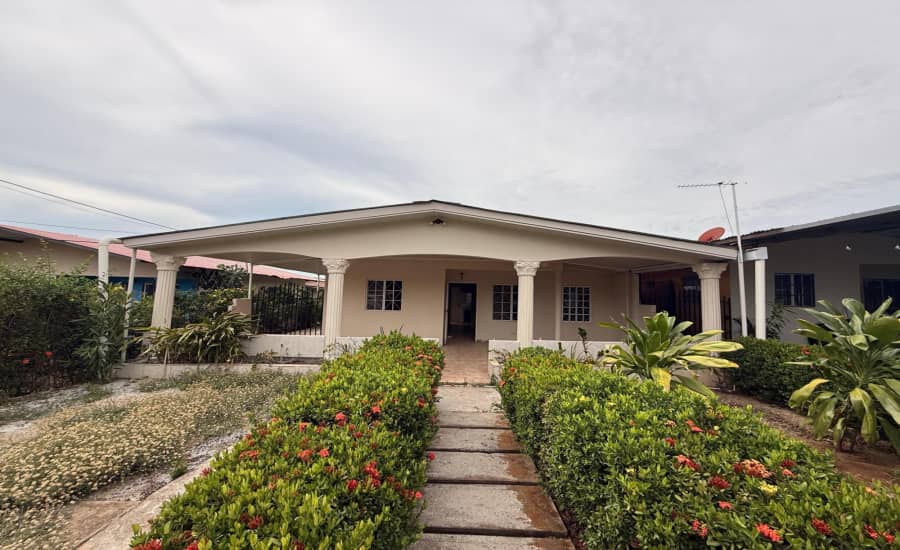 Casa en Venta en Barriada El Rosario, ChitreVenta - photo 1