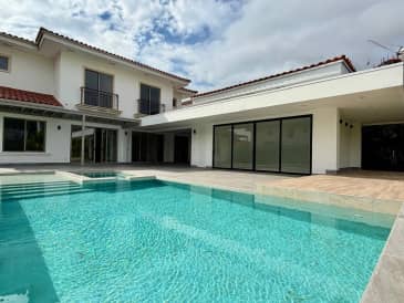 Fairway Estate - Alquiler - Santa Maria - foto 1